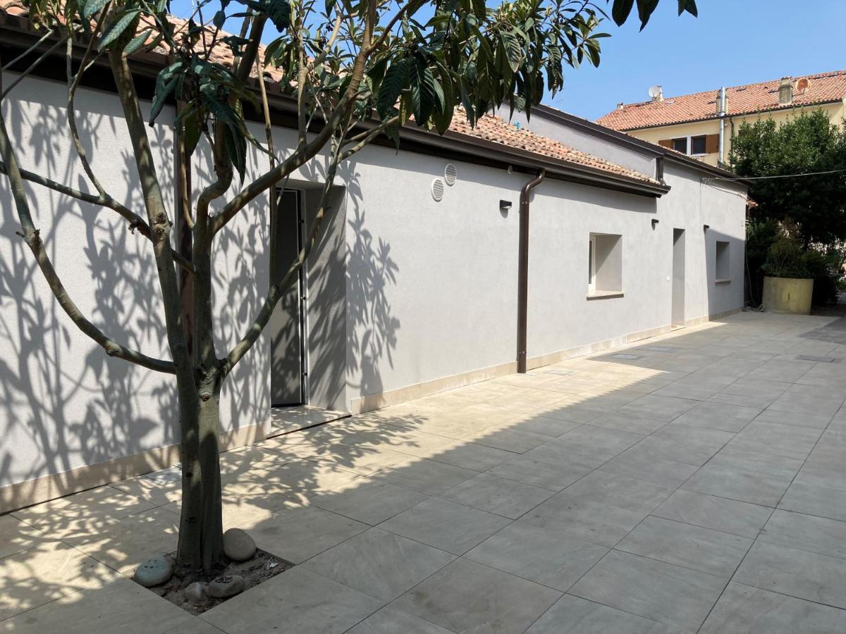 Al Ruderino Hotell Comacchio Exteriör bild